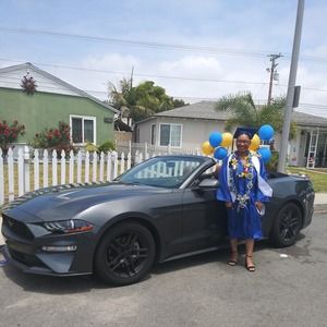 Meet your Posher, Carissa